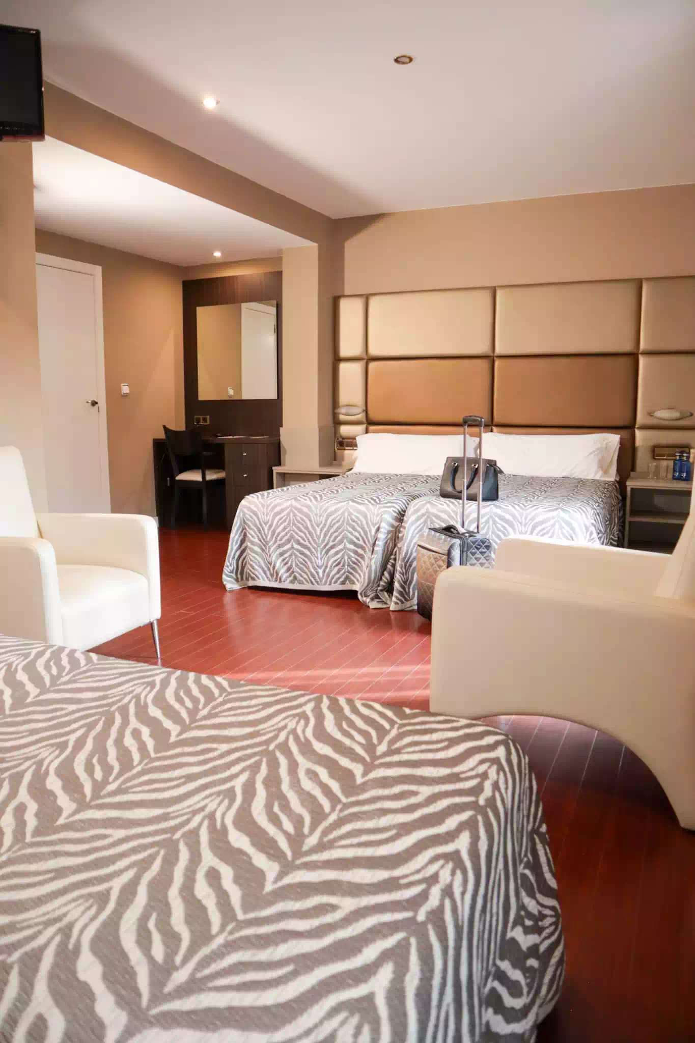 imagen habitación hotel benetuser